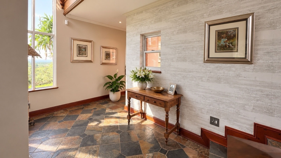 6 Bedroom Property for Sale in Lovemore Park Eastern Cape